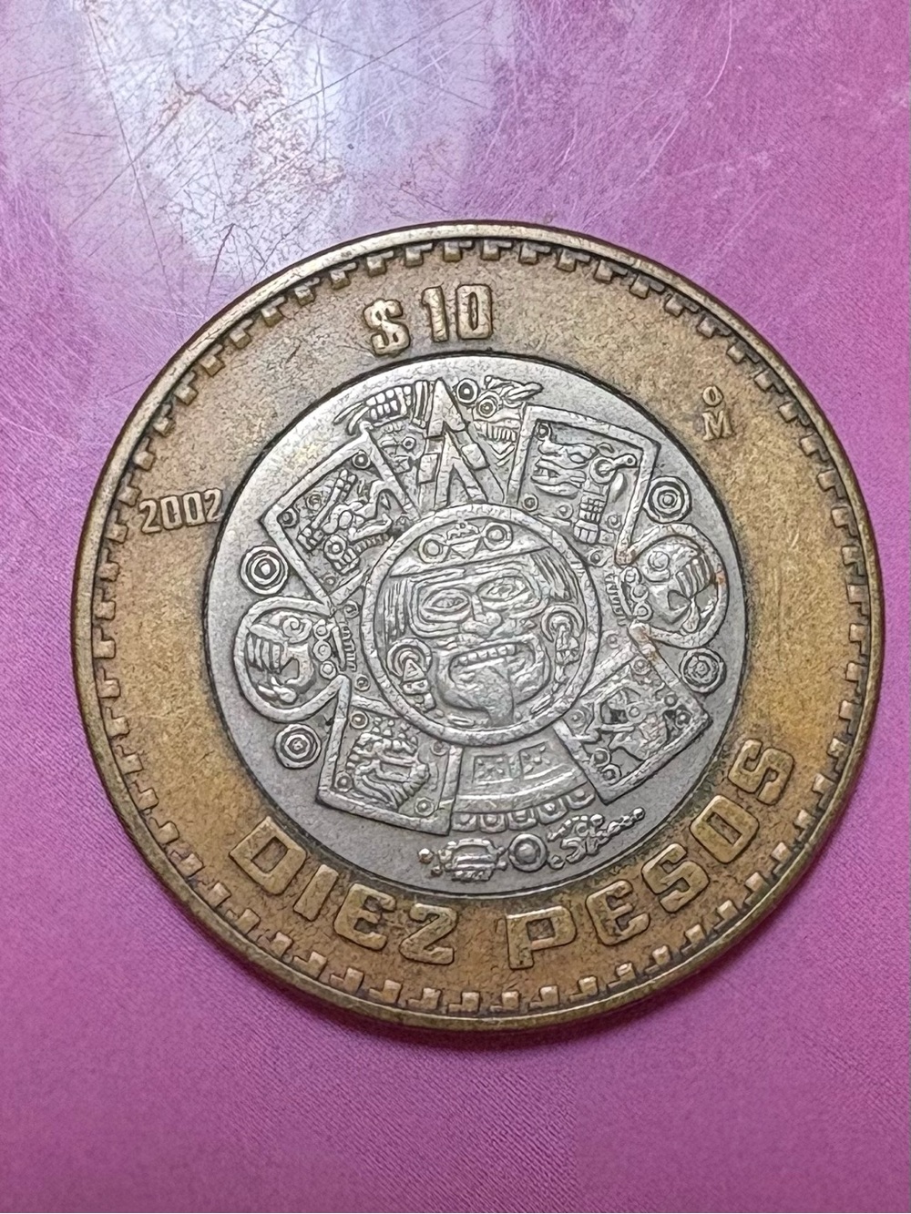 2002 Mexican 10 Pesos Two-Tone Coin – Plata/Dorado